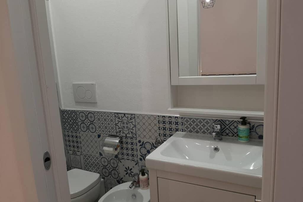 Casetta Alu' - Il Tuo Nido A Stampace Cagliari Dış mekan fotoğraf