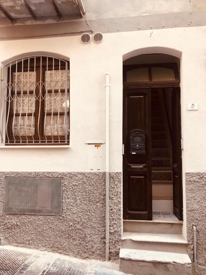 Casetta Alu' - Il Tuo Nido A Stampace Cagliari Dış mekan fotoğraf